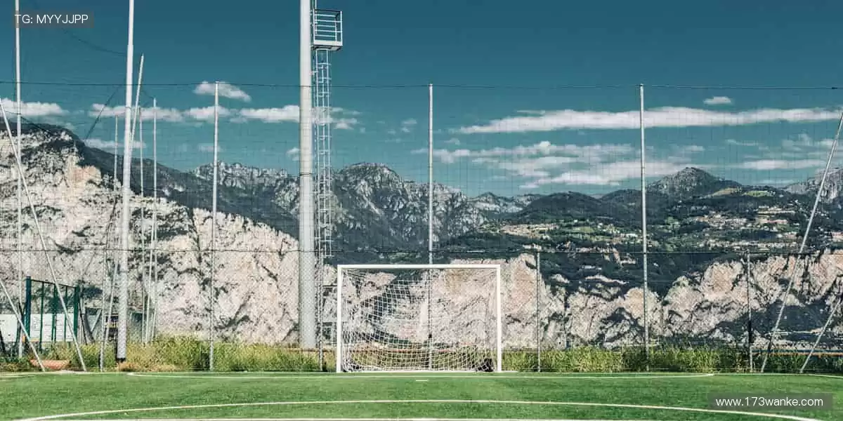 🏀独家直播，错过再等一年！📺